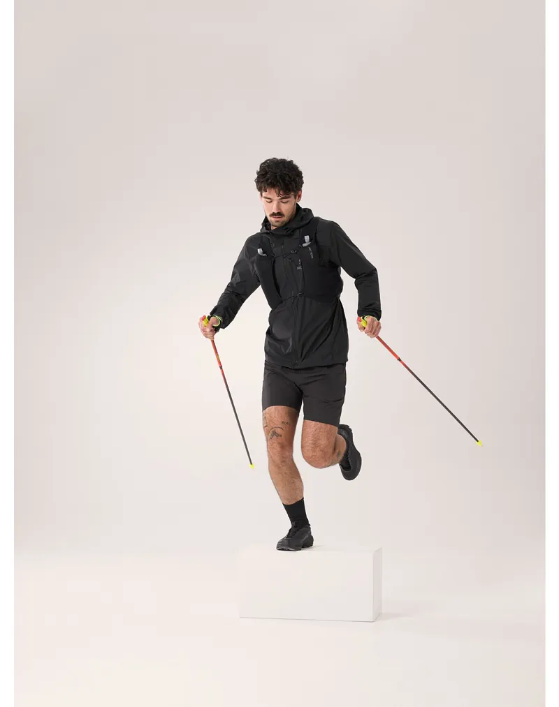 Arc'teryx Men's Squamish Hoody in Black