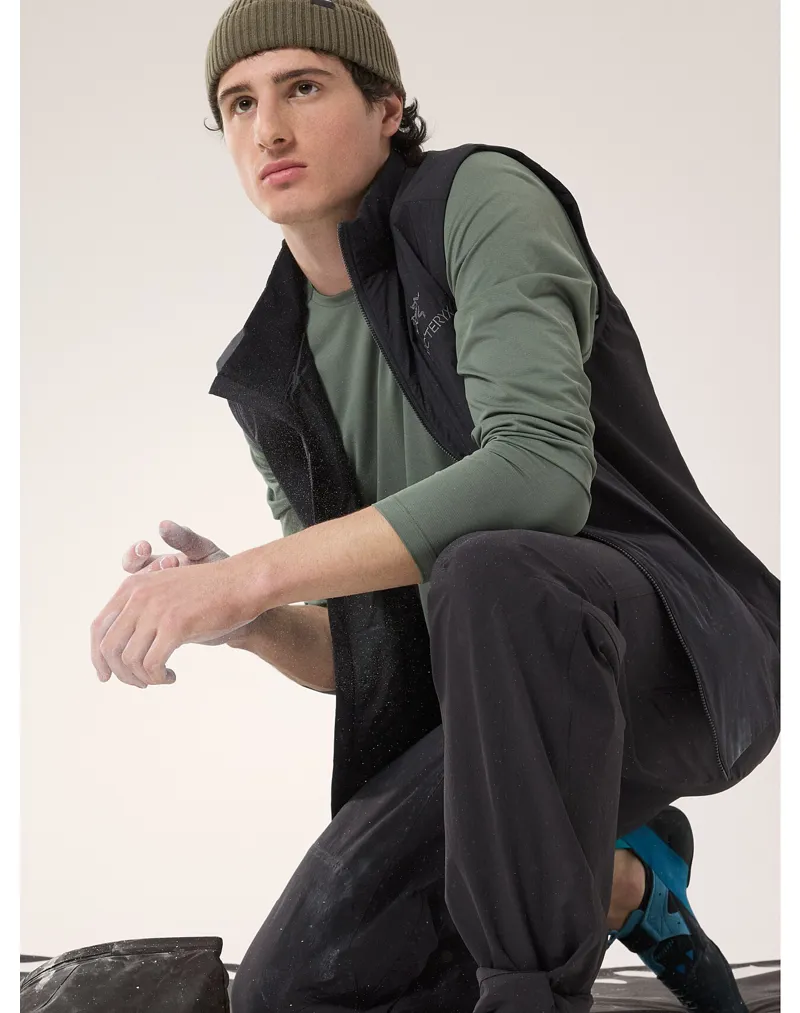 Arc'teryx Men's Atom Vest in Black-4