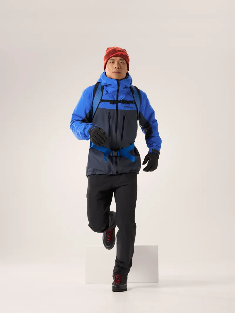Arc'teryx Men's Alpha Jacket in Light Vitality/Black Sapphire-6