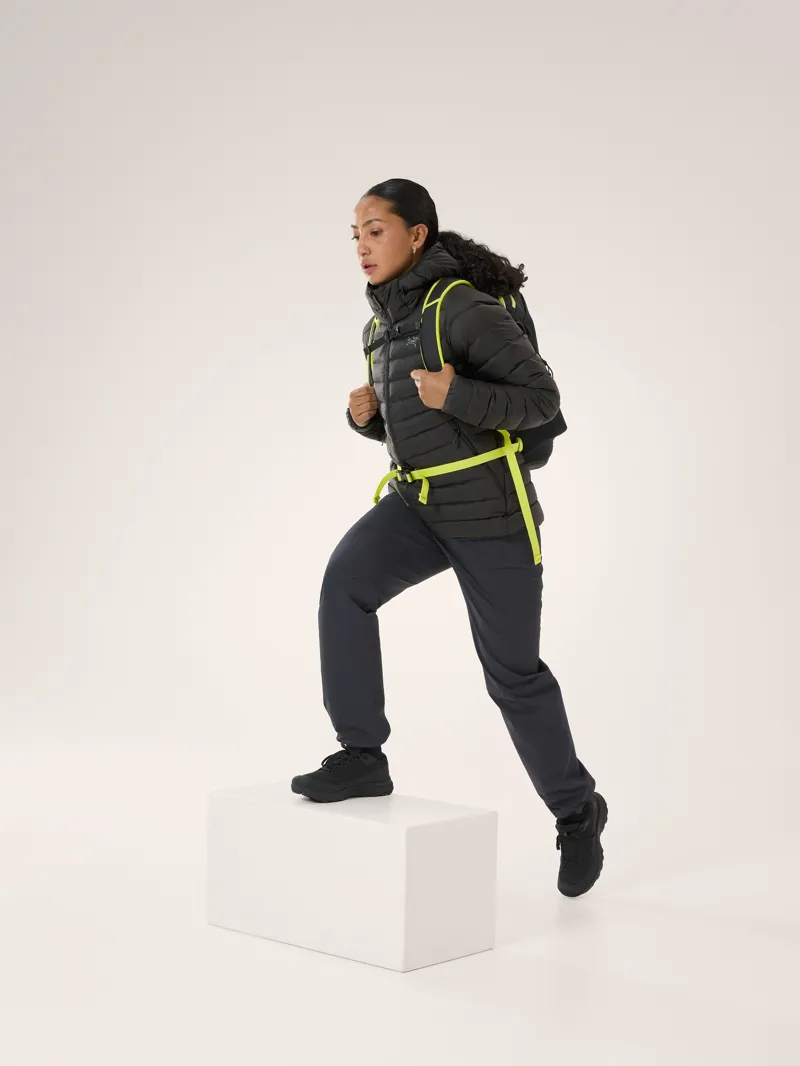 Arc'teryx Women's Cerium Hoody in Black-6