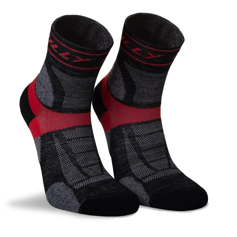 Hilly Trail Anklet Med in Black/Red-6