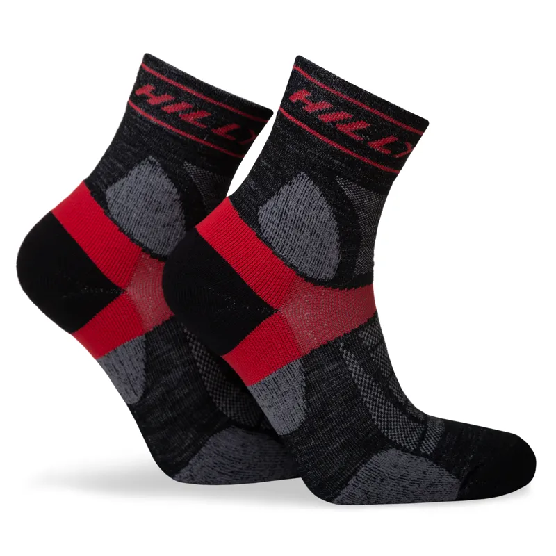 Hilly Trail Anklet Med in Black/Red-5