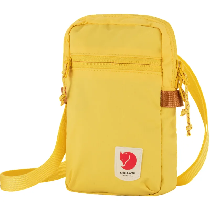 Fjallraven High Coast Pocket in Mellow Yellow