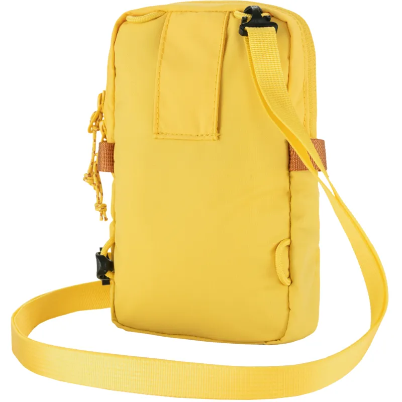 Fjallraven High Coast Pocket in Mellow Yellow-1