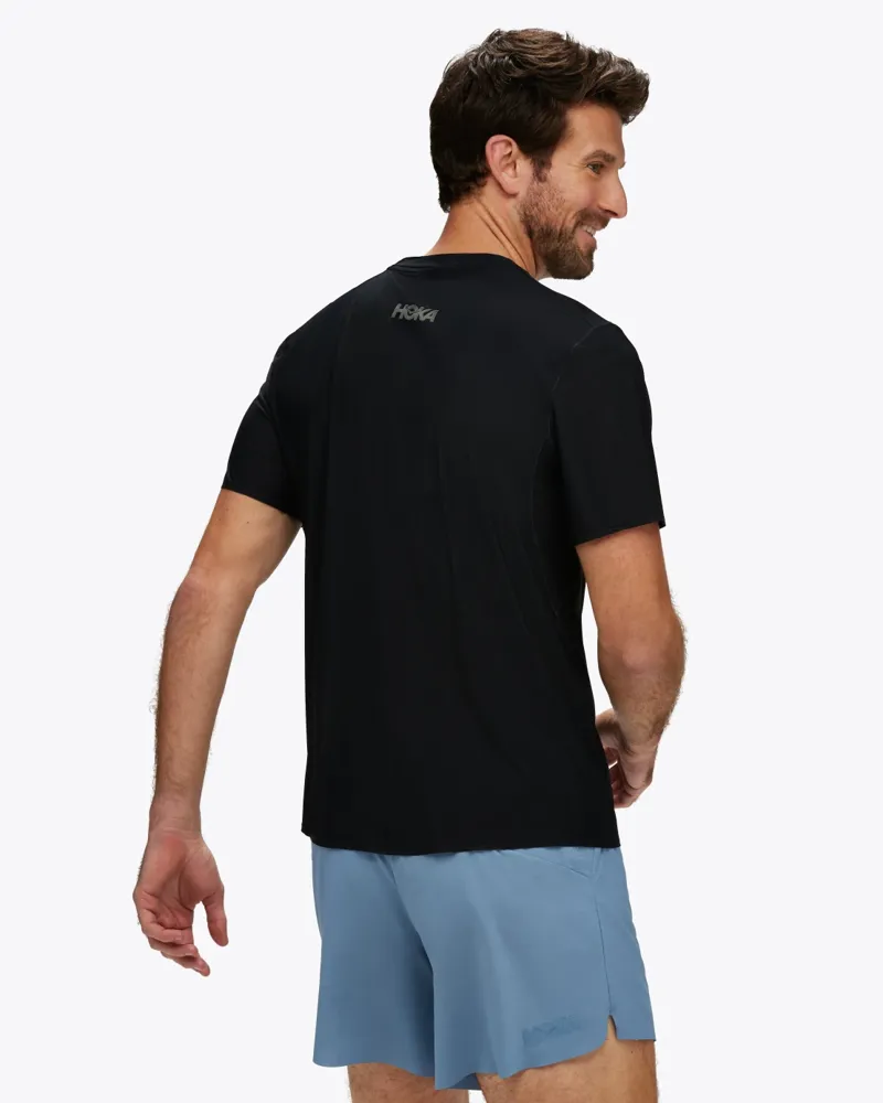 Hoka Men's Airolite Run Tee in Black-1