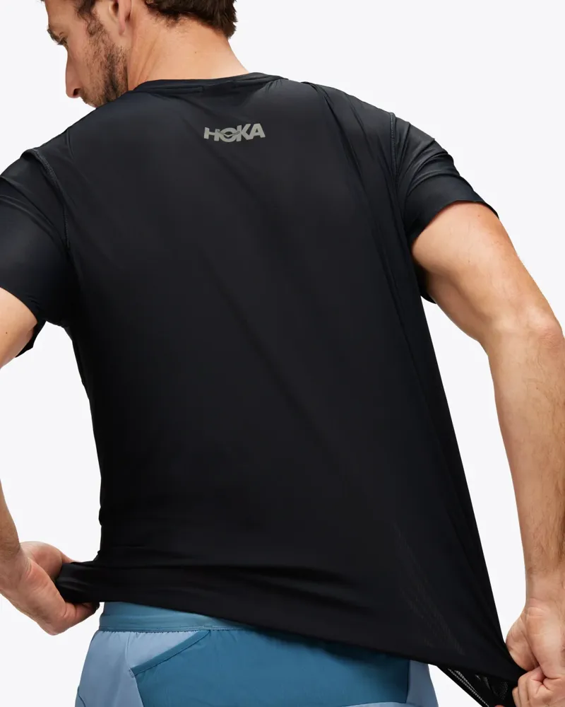 Hoka Men's Airolite Run Tee in Black-2