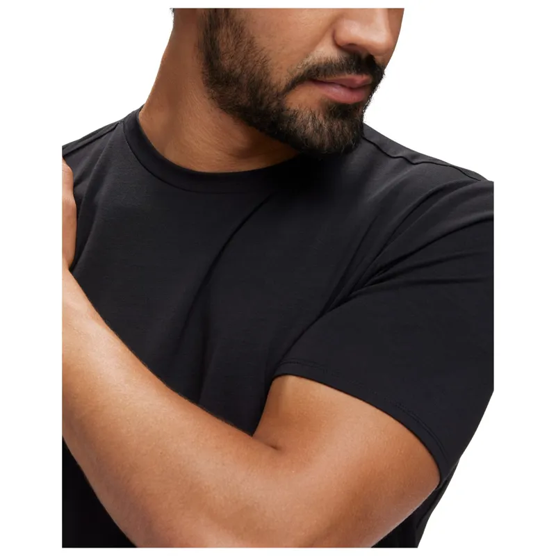 Hoka Men's Essential T-Shirt in Black-4