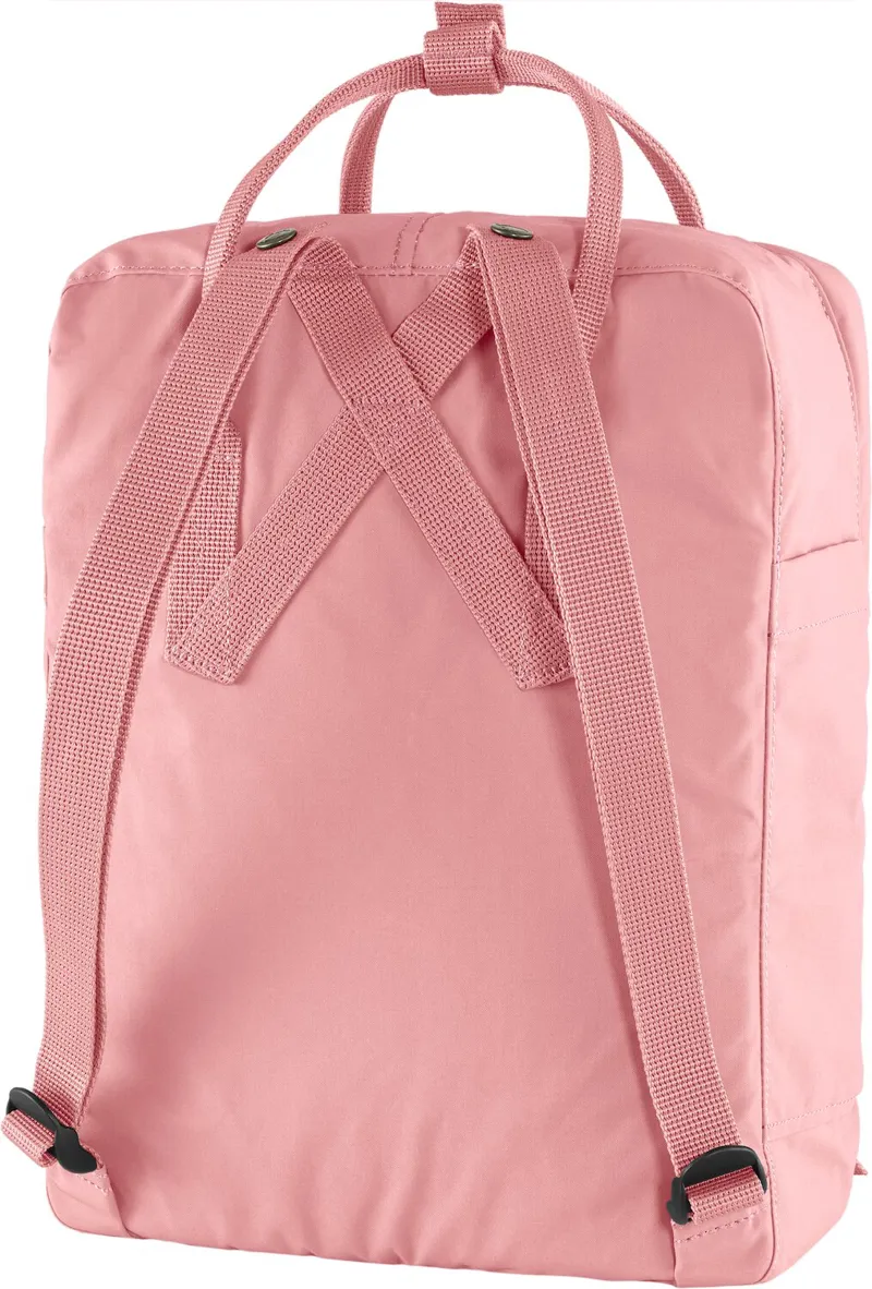 Fjallraven Kanken in Pink-3