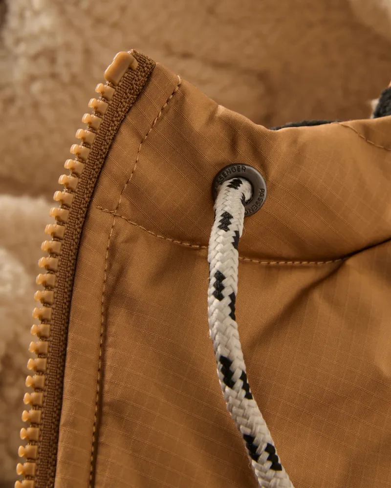 Passenger Women's Kinsey Recycled 2.0 Jacket in Toffee-7