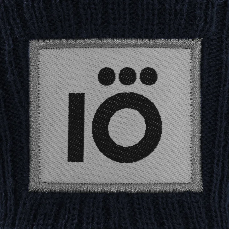 Mount IO Classic Beanie in Navy-1