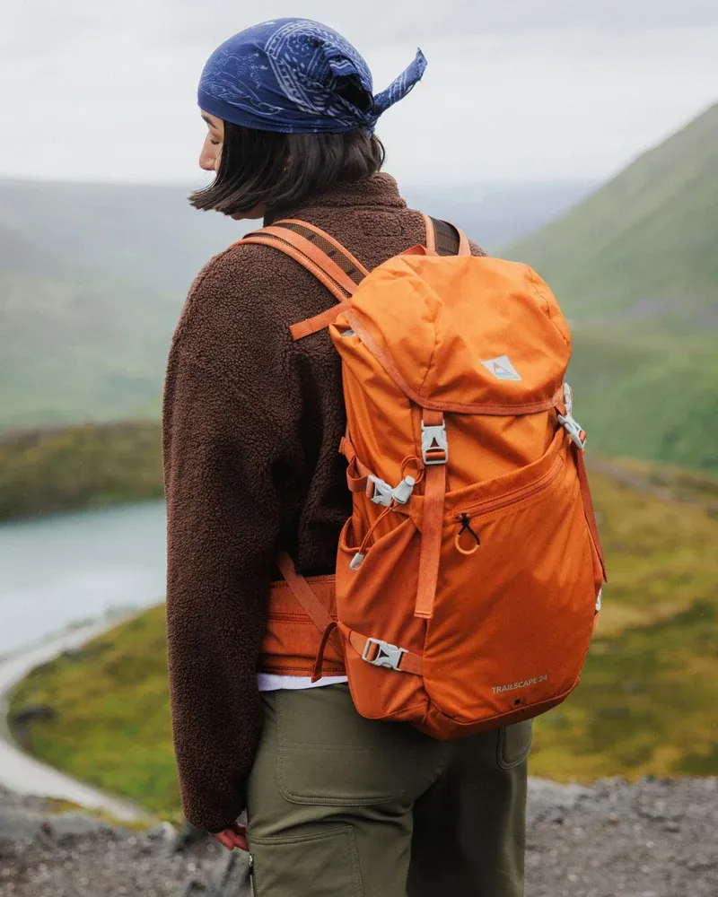 Passenger Trailscape 24L Backpack in Sunrise Orange-3