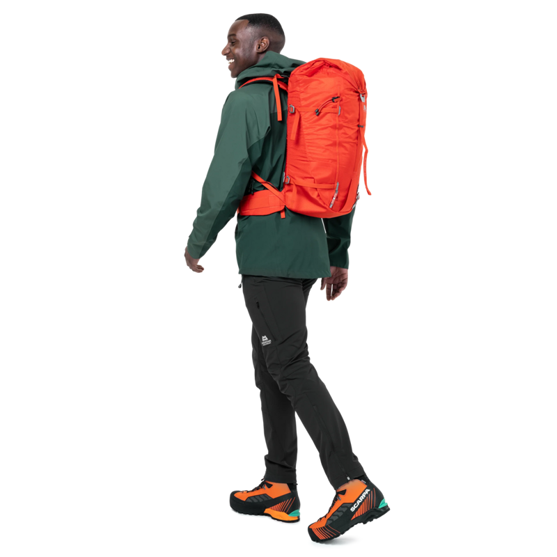 Mountain Equipment Men's Makalu Jacket in Pine/Fern-7