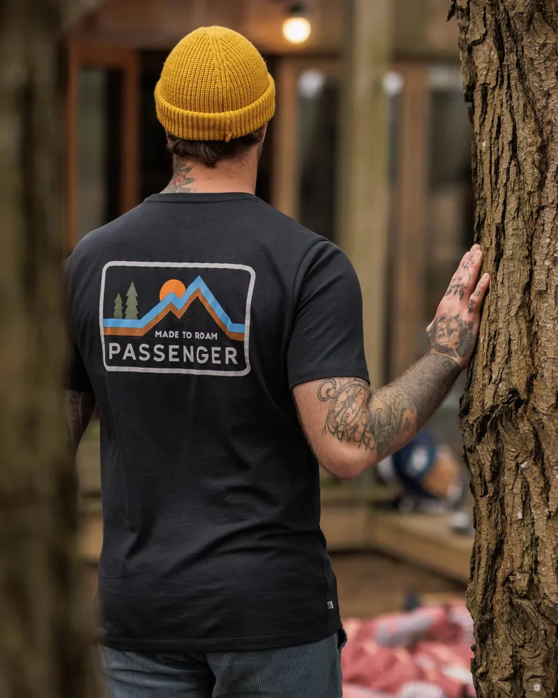 Passenger Men's Made To Roam Recycled Cotton T-Shirt in Black-6