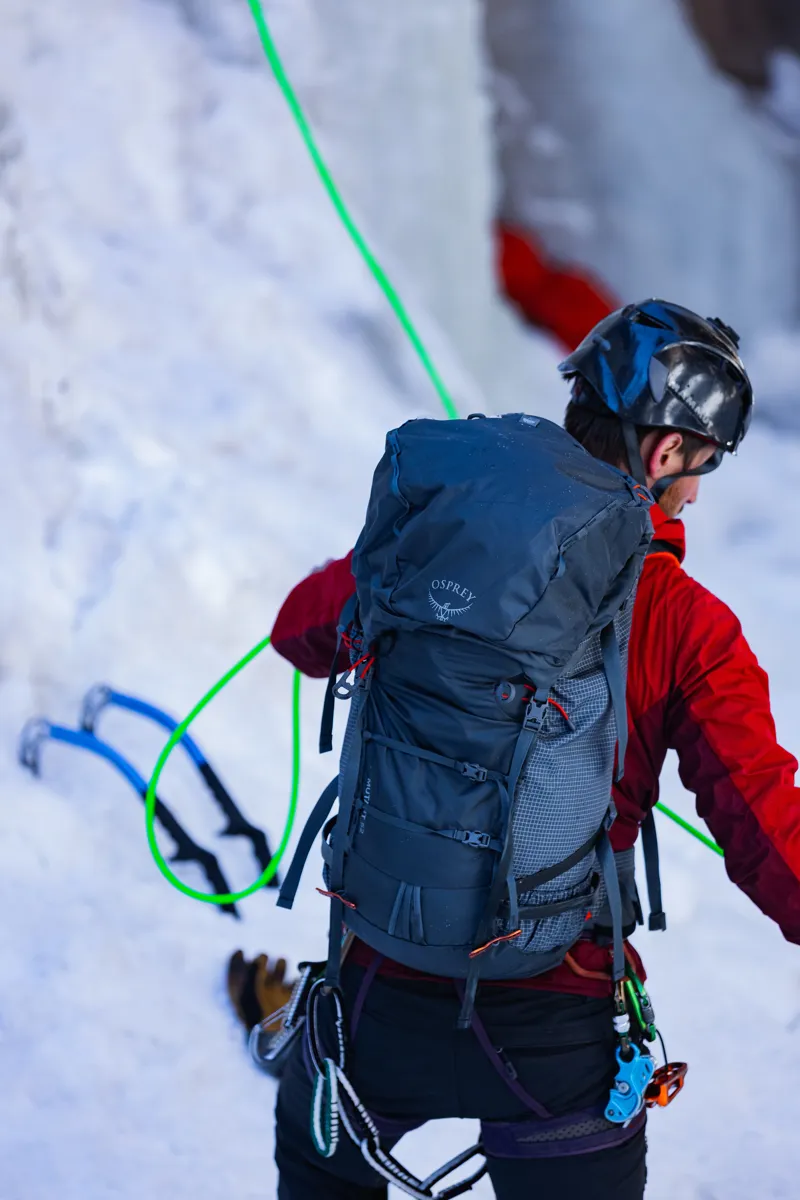 Osprey Mutant 38 in Tungsten Grey-4