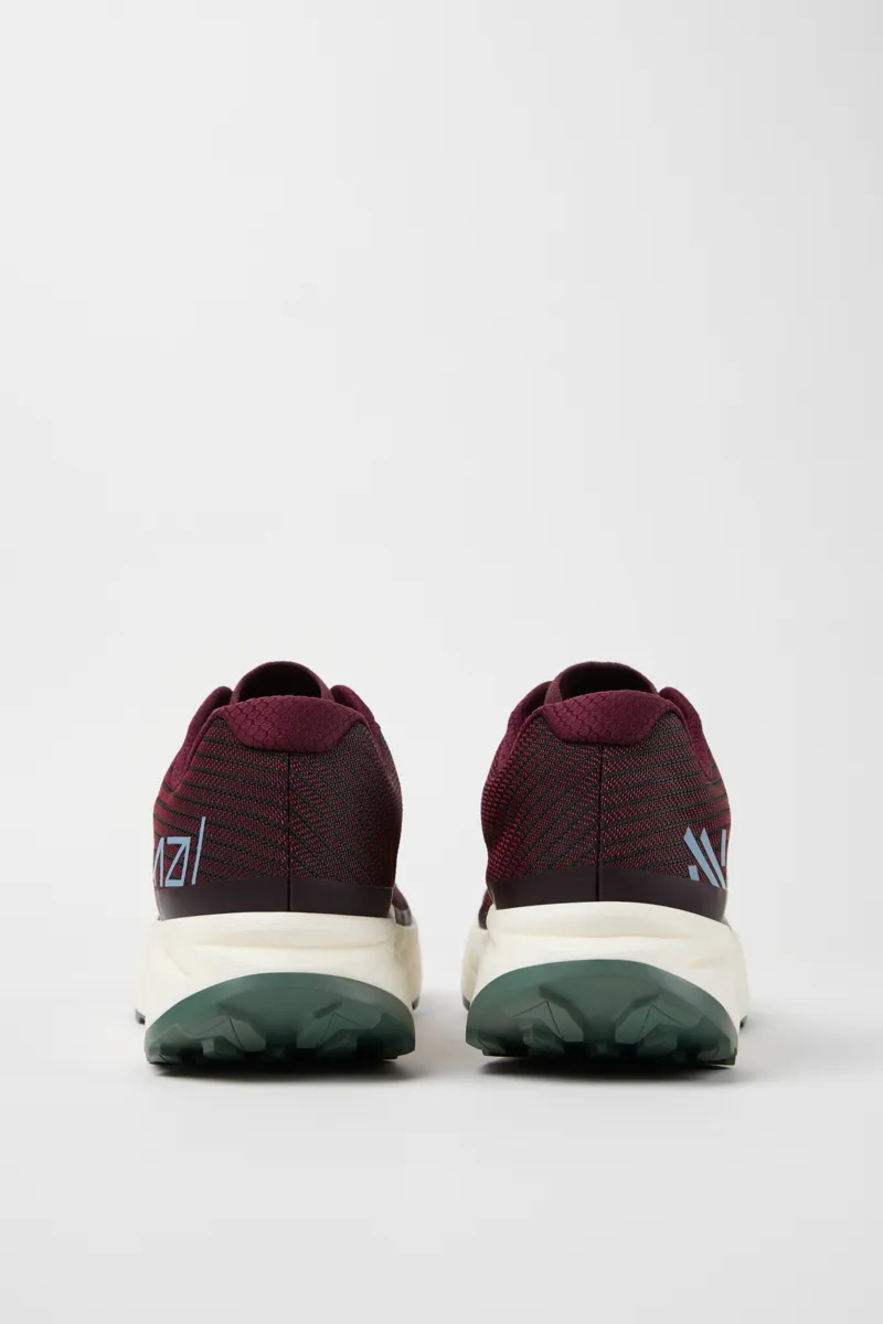 NNormal Kjerag 2.0 Shoe in Red-5