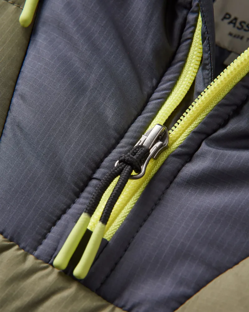 Passenger Women's Ocean Recycled Insulated 1/2 Zip Jacket in Dusty Olive-4