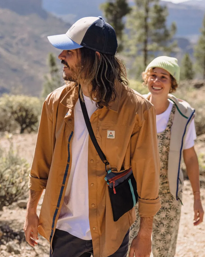 Passenger Heritage Mesh and Snapback Cap in Cornflower-7