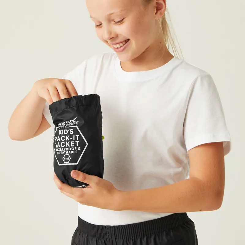 Regatta Kid's Pack It III Waterproof Jacket in Black-5