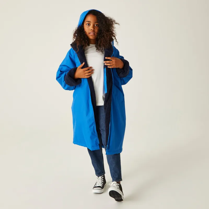 Regatta Junior Waterproof Changing Robe in Oxford Blue/Navy-2
