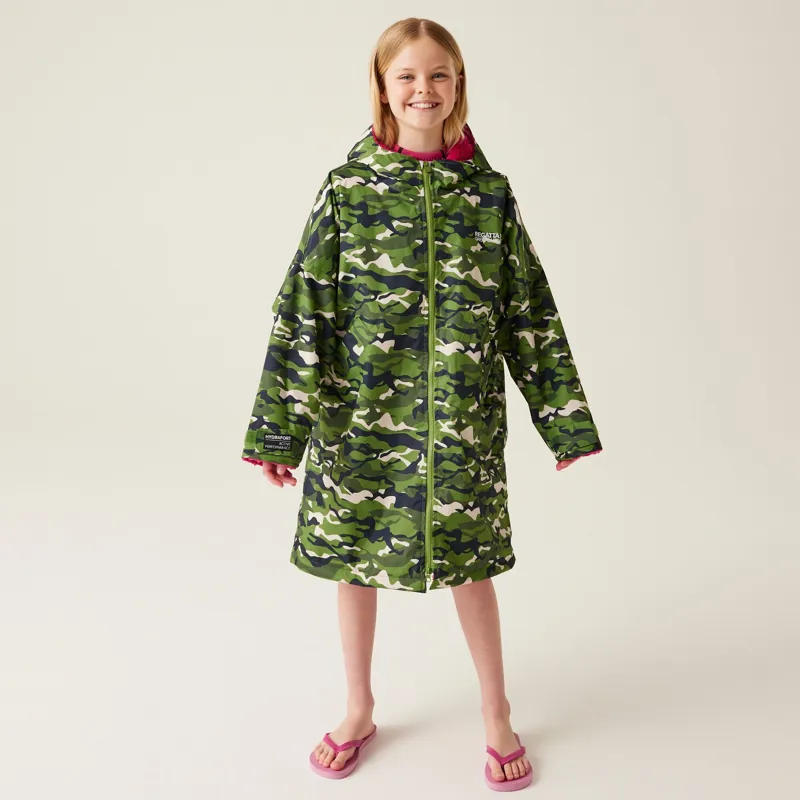 Regatta Junior Waterproof Changing Robe in Cactus Camouflage-6