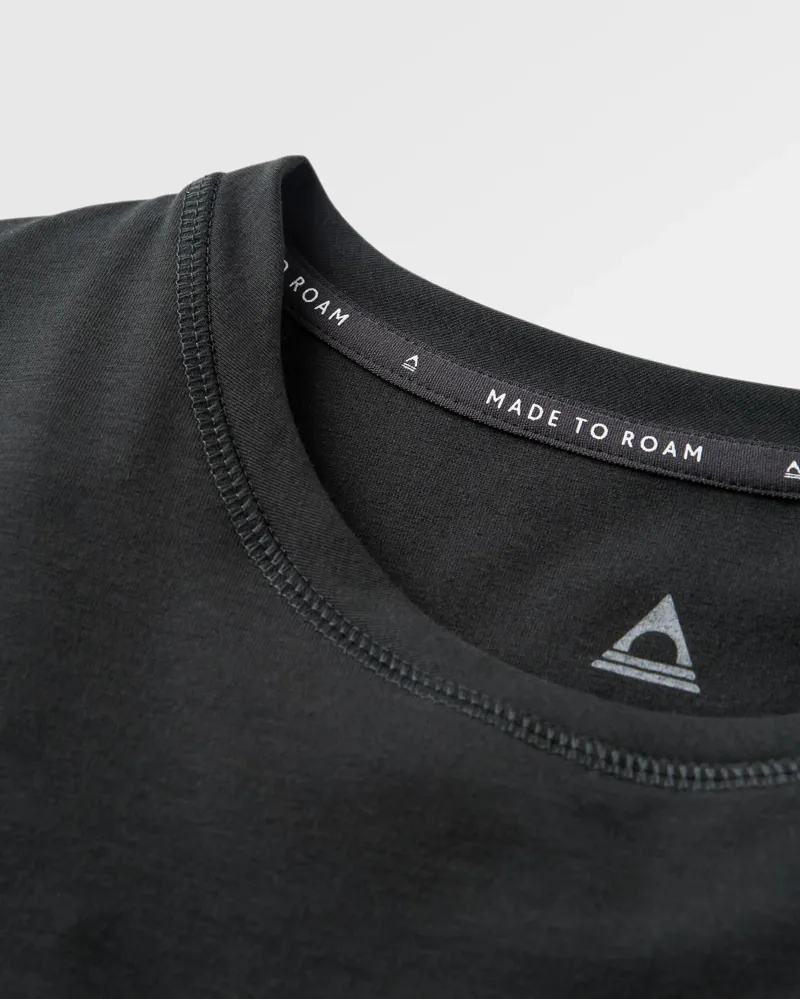 Passenger Men's Roamer Recycled Active T-Shirt in Black-2