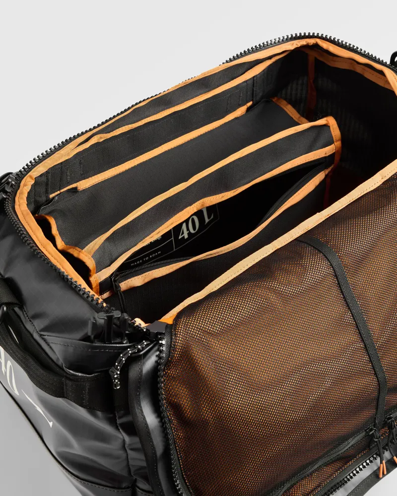 Passenger Roamer Recycled 40L Duffel Bag in Phantom Black-12