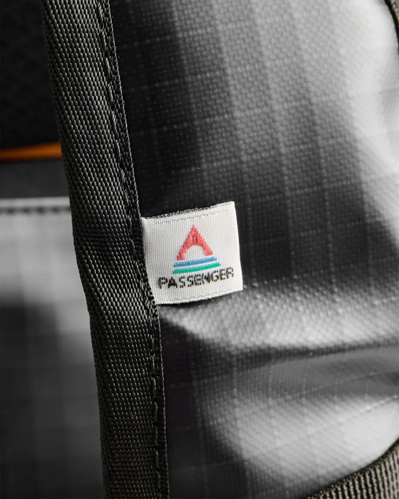 Passenger Roamer Recycled 40L Duffel Bag in Phantom Black-6