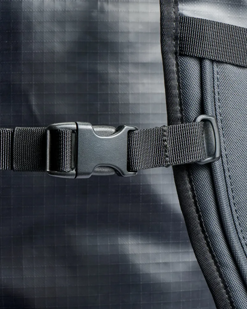 Passenger Roamer Recycled 60L Duffel Bag in Phantom Black-6