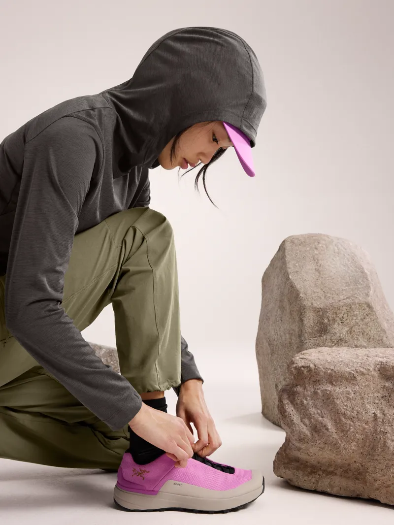 Arc'teryx Women's Taema Hoody in Black Heather-5