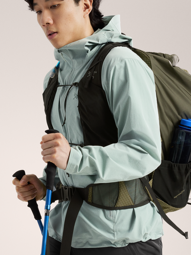 Arc'teryx Men's Gamma LT Hoody in Stonegreen-2