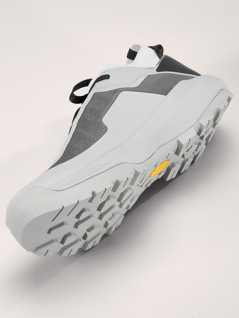 Arc'teryx Men's Vertex Alpine in Solitude/Dark Solitude-2