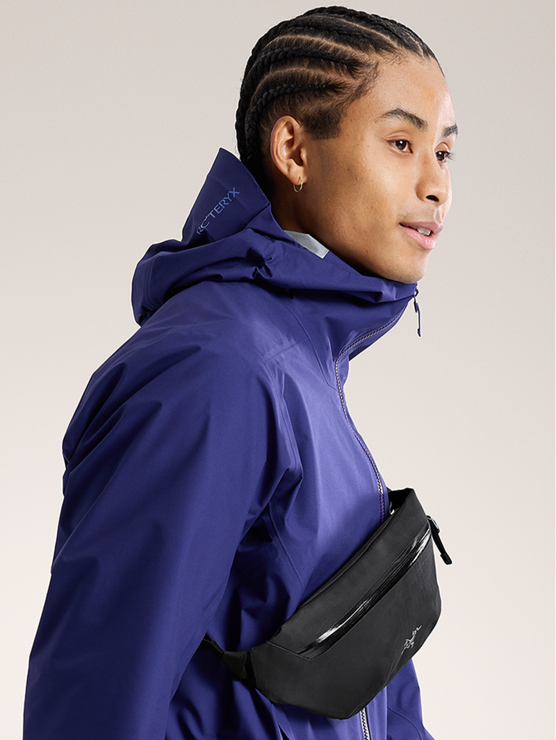 Arc'teryx Granville Crossbody Pack in Black-3