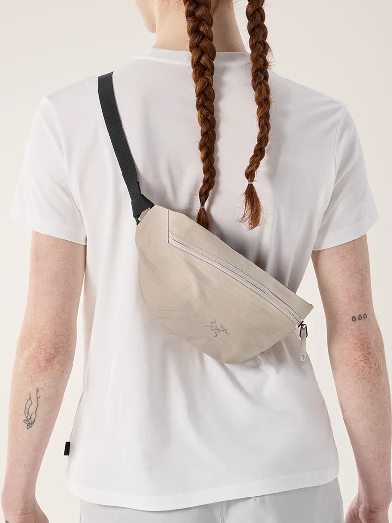 Arc'teryx Granville Crossbody Pack in Rune-3