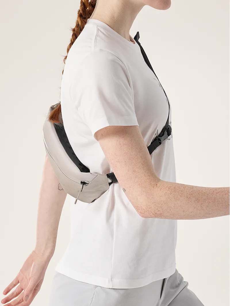 Arc'teryx Granville Crossbody Pack in Rune-4