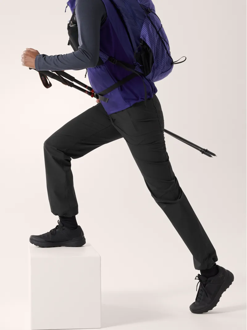 Arc'teryx Women's Gamma Pants in Black-1