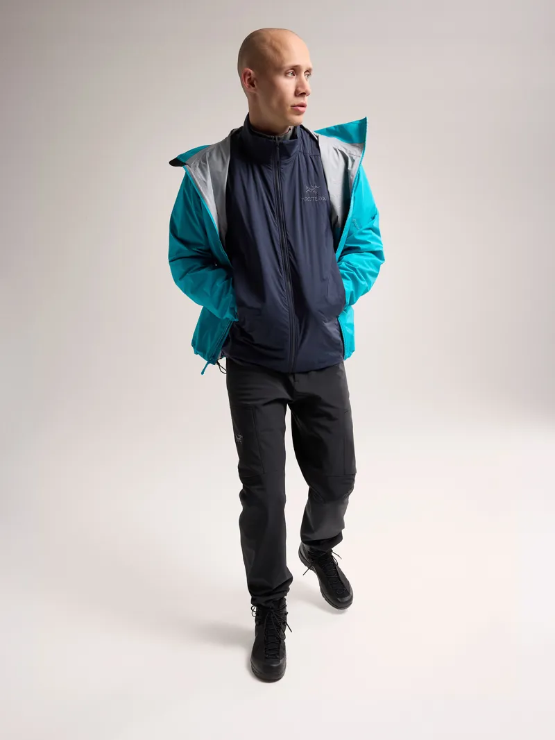 Arc'teryx Men's Atom Jacket in Black Sapphire-5