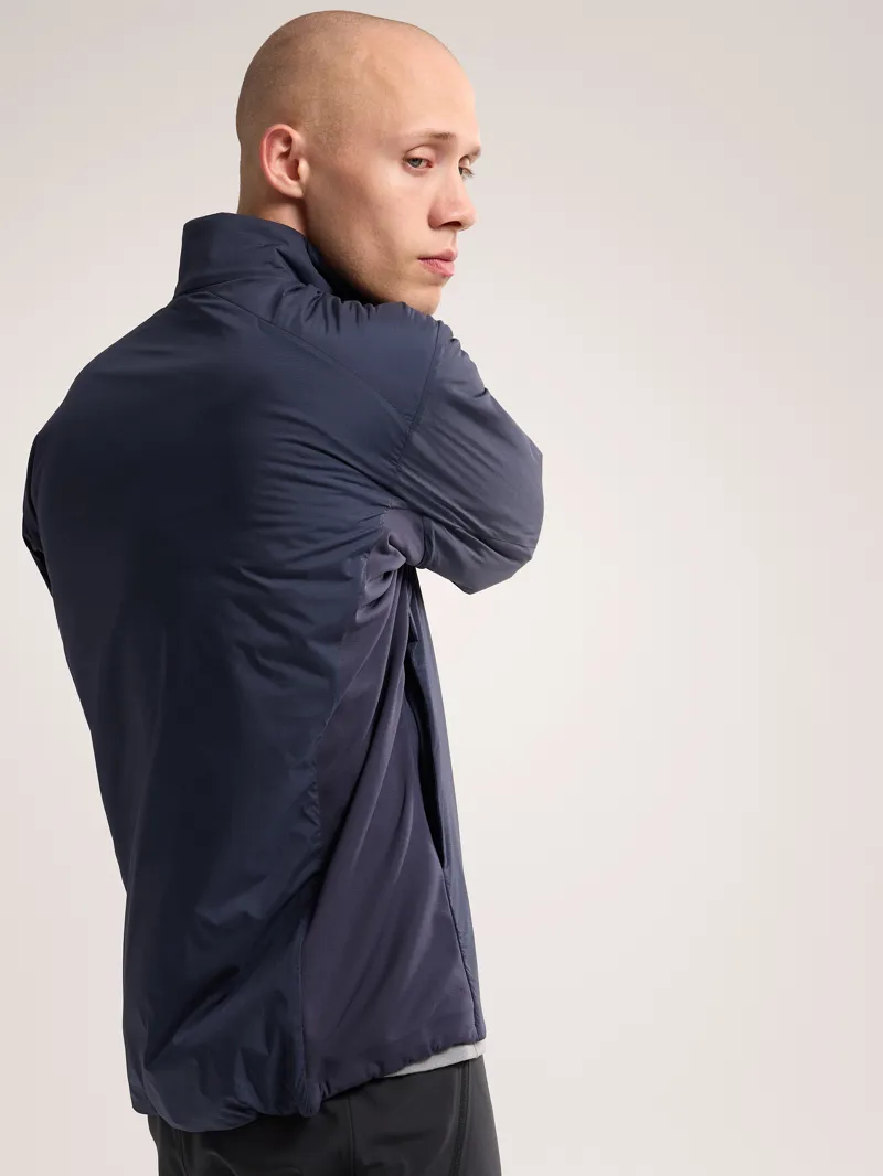 Arc'teryx Men's Atom Jacket in Black Sapphire-4