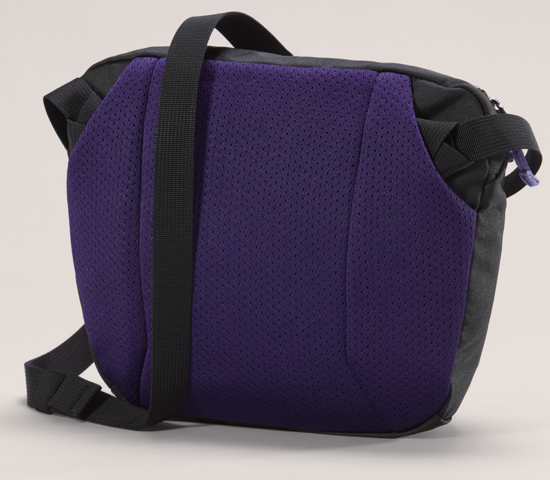 Arc'teryx Mantis 2 Waist Pack in Black/Soulsonic-1