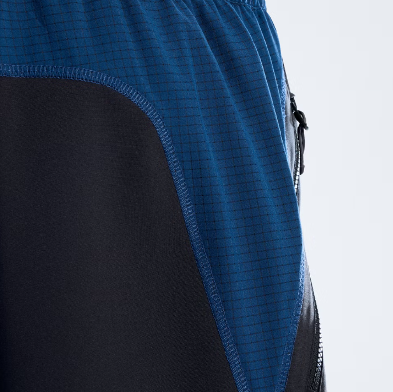 Berghaus Men's Wavertree Shorts in Black-4