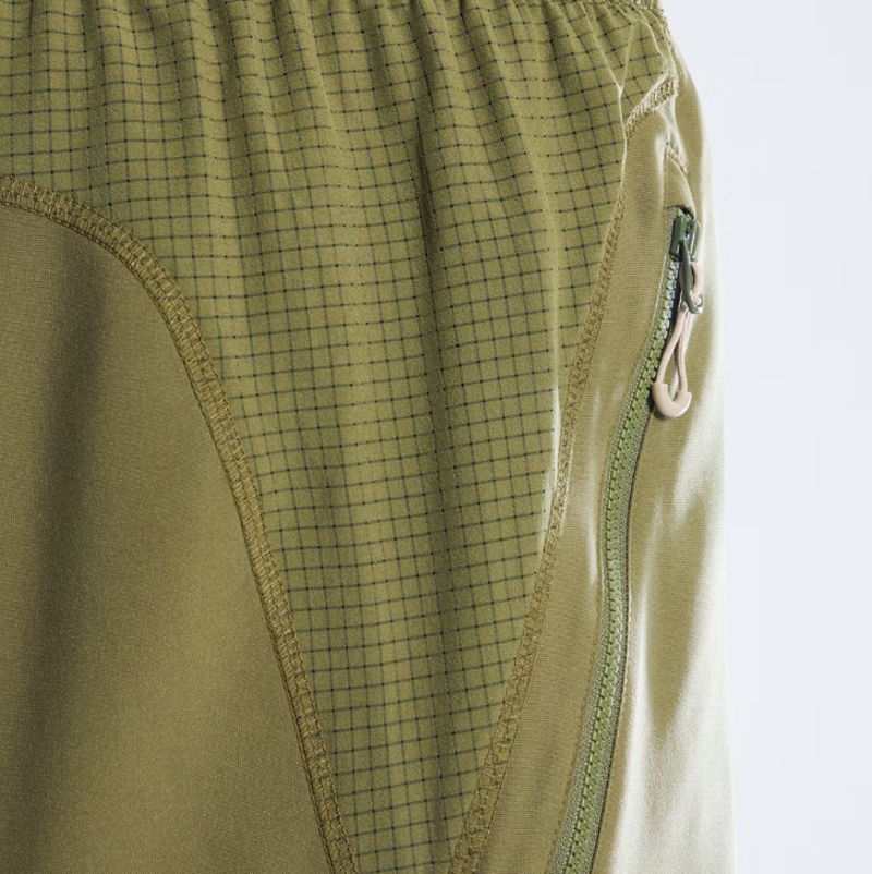 Berghaus Men's Wavertree Shorts in Dark Green-4