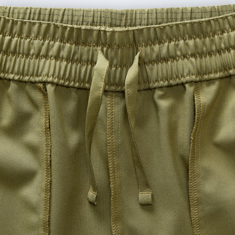 Berghaus Men's Wavertree Shorts in Dark Green-5