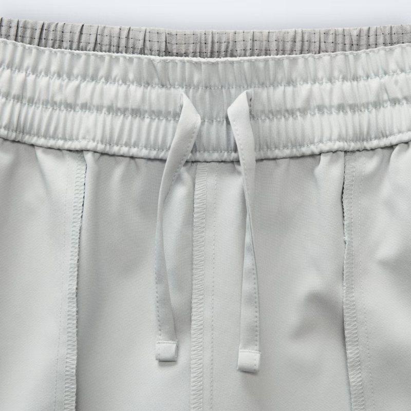 Berghaus Men's Wavertree Shorts in Light Grey-5