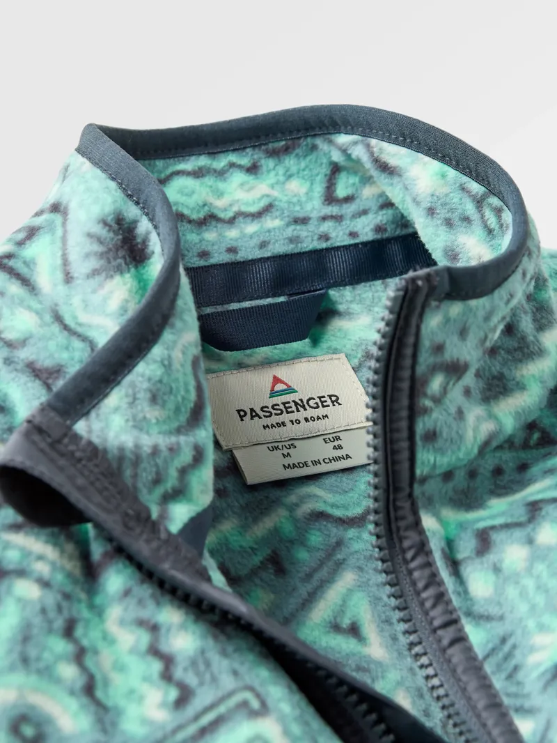 Passenger Men's Set Off Recycled Polar 1/4 Zip Fleece in Elemental Geo Arctic-1