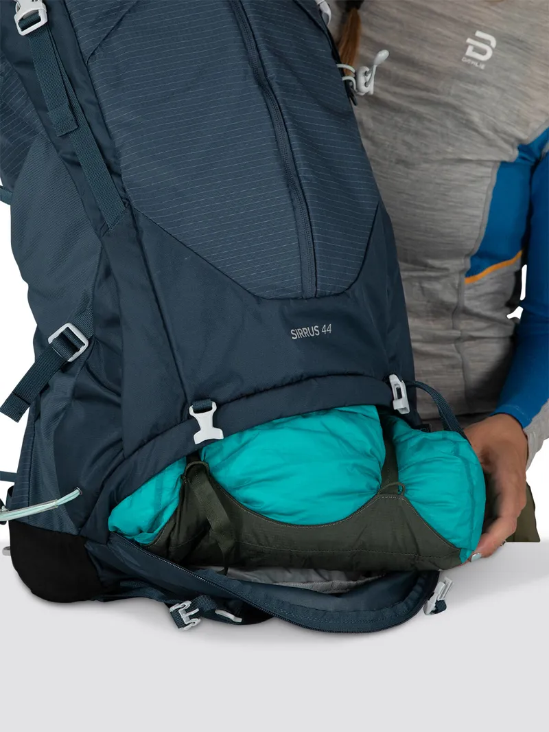 Osprey Sirrus 44 in Muted Space Blue -10