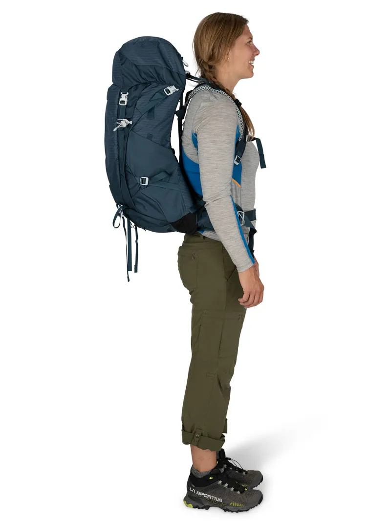 Osprey Sirrus 44 in Muted Space Blue -5