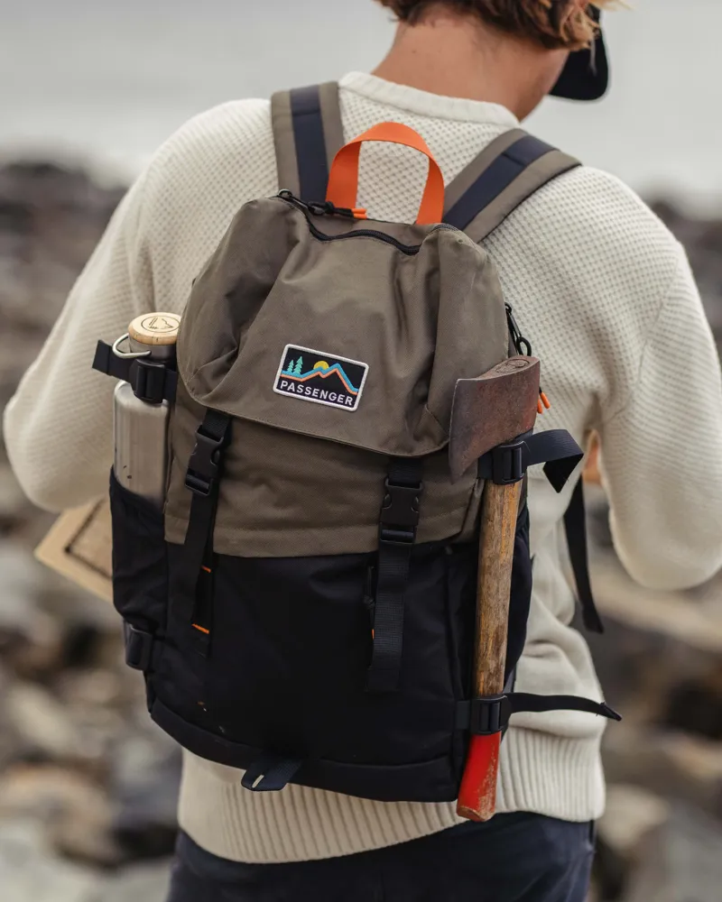 Passenger Boondocker Recycled 26L Backpack in Black/Khaki-3