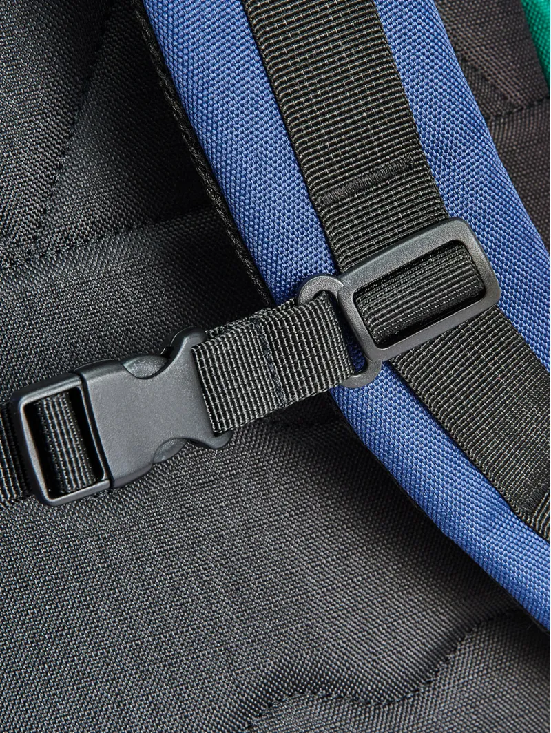 Passenger Boondocker Recycled 26L Backpack in Primary-6