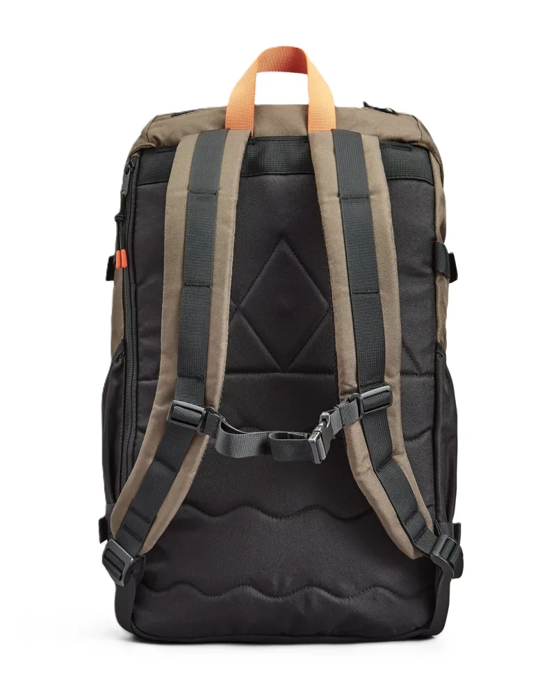 Passenger Boondocker Recycled 26L Backpack in Black/Khaki-2