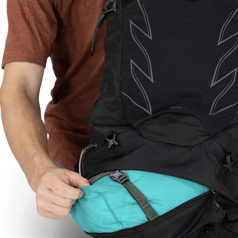Osprey Talon 44 in Black/Coal Grey-6