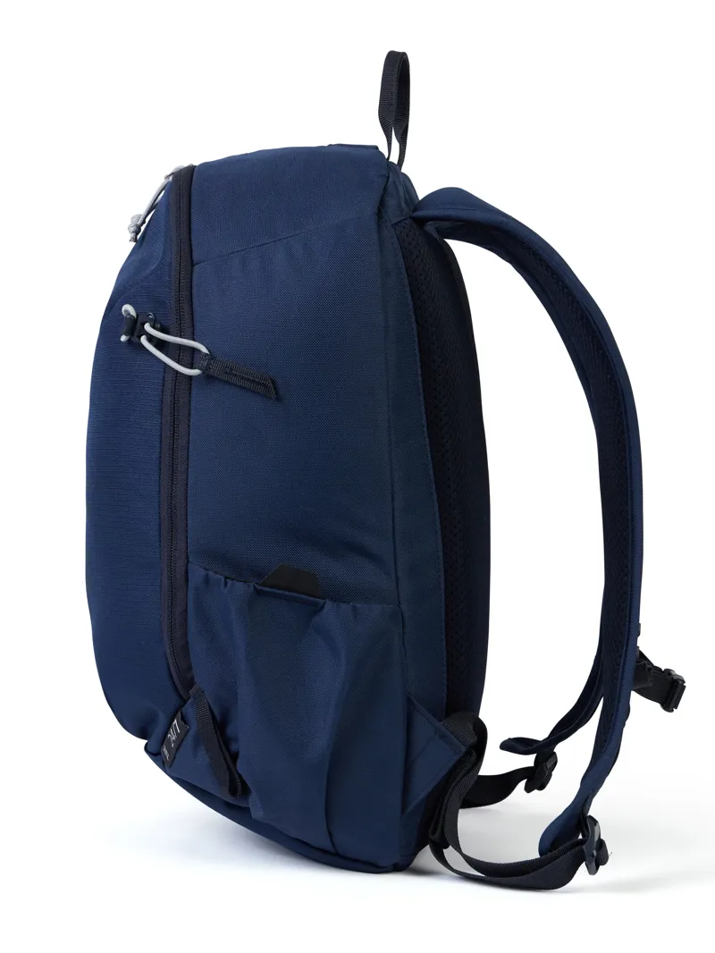 Berghaus 24/7 15 Litre Rucksack in Dark Blue-3